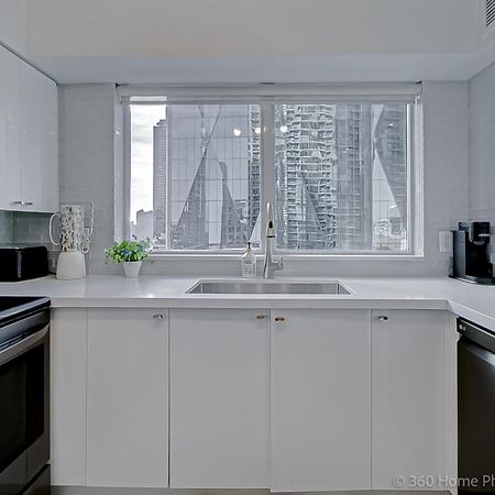 Globalstay Yonge St Condos Торонто Екстериор снимка
