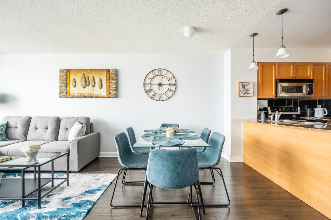 Globalstay Yonge St Condos Торонто Екстериор снимка