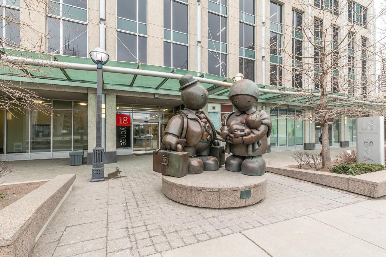 Globalstay Yonge St Condos Торонто Екстериор снимка