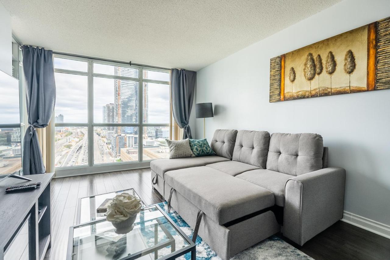 Globalstay Yonge St Condos Торонто Екстериор снимка