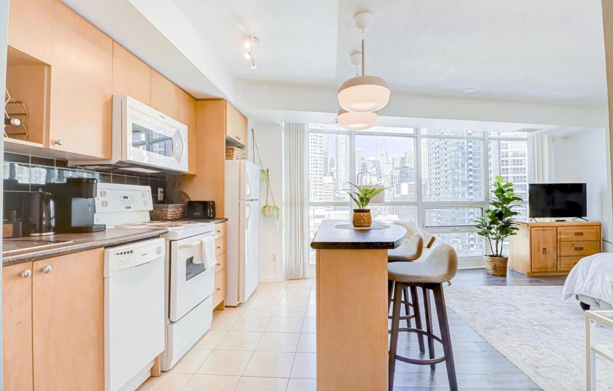 Globalstay Yonge St Condos Торонто Екстериор снимка