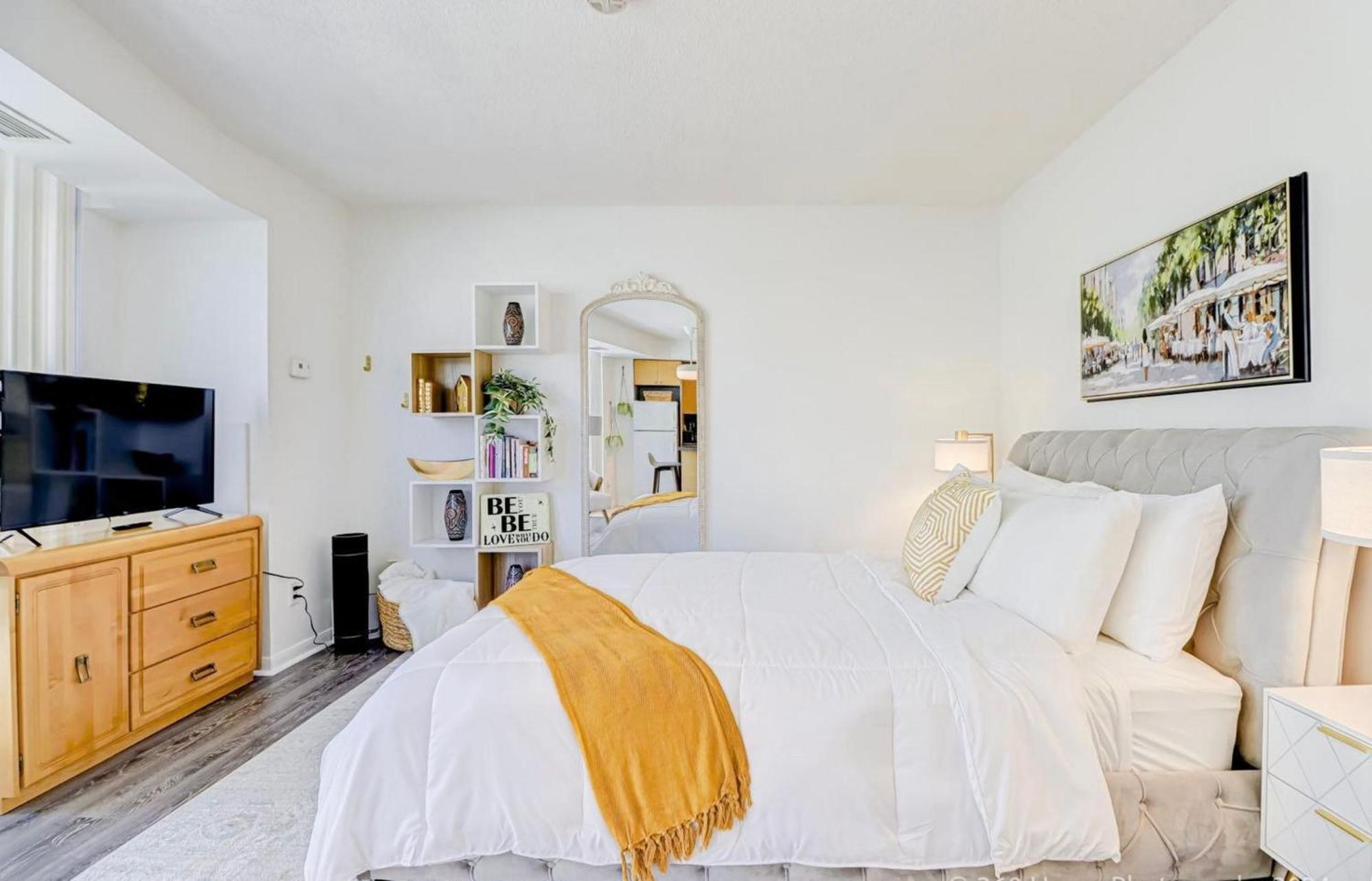 Globalstay Yonge St Condos Торонто Екстериор снимка