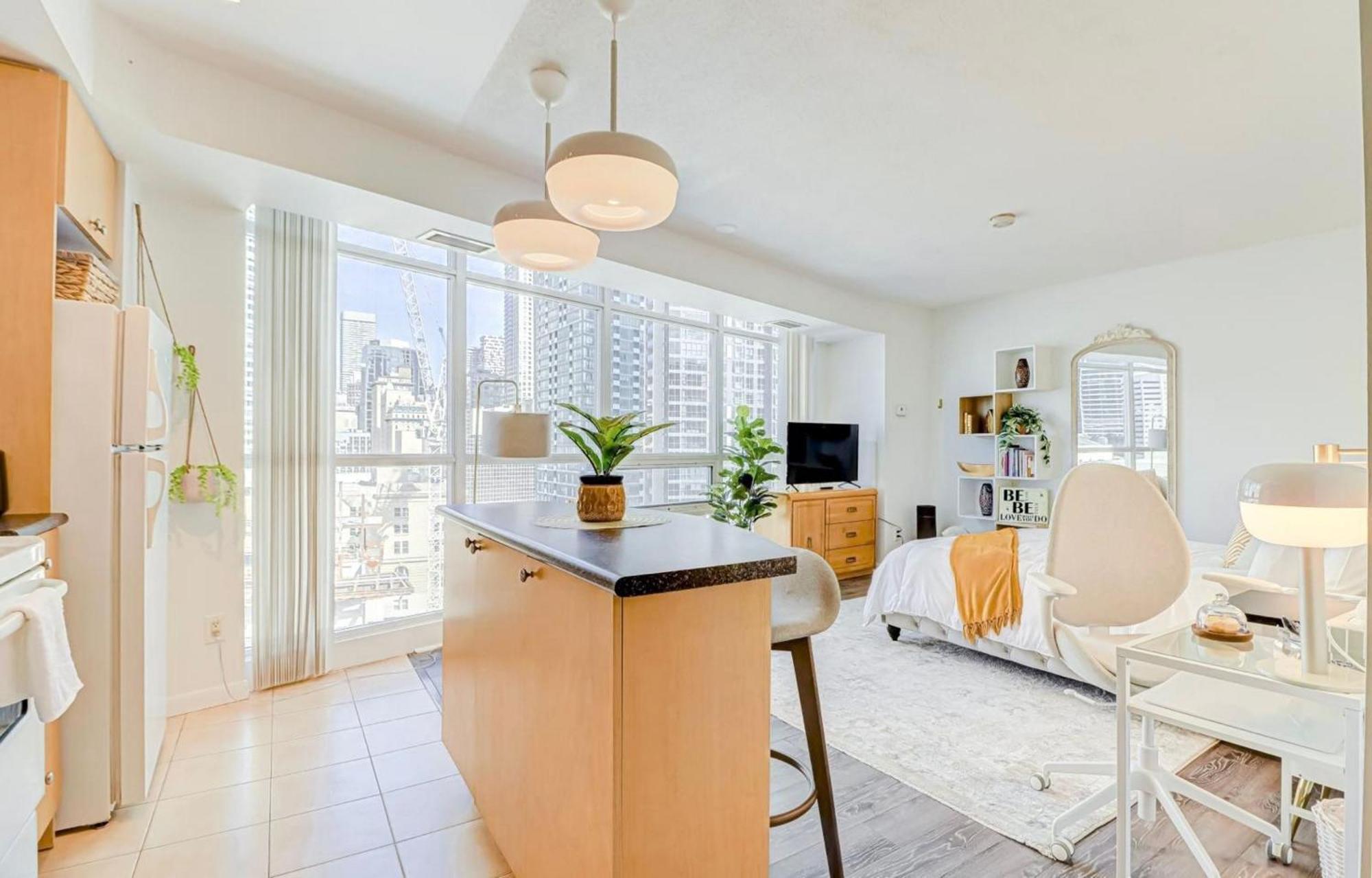 Globalstay Yonge St Condos Торонто Екстериор снимка