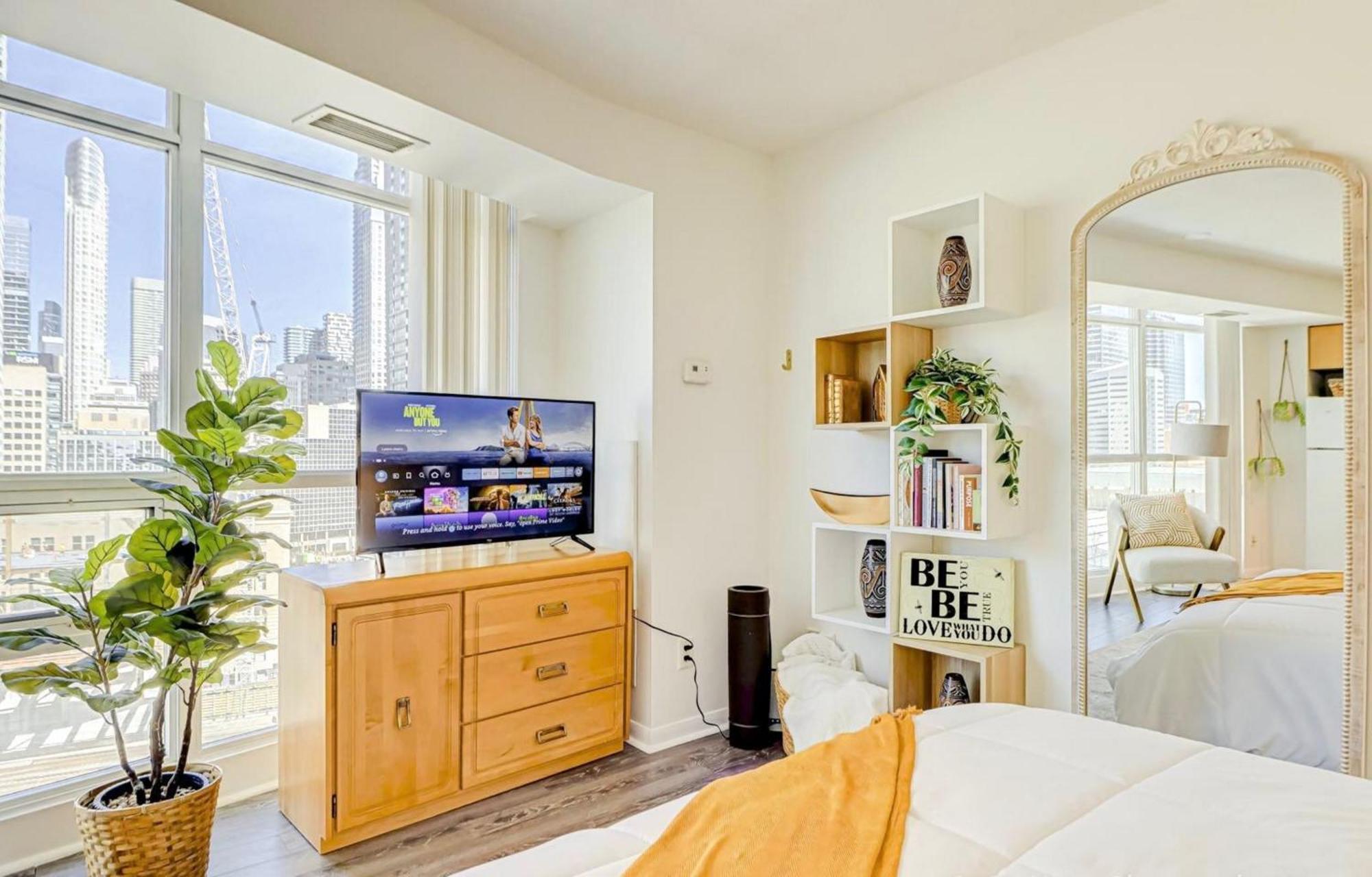 Globalstay Yonge St Condos Торонто Екстериор снимка