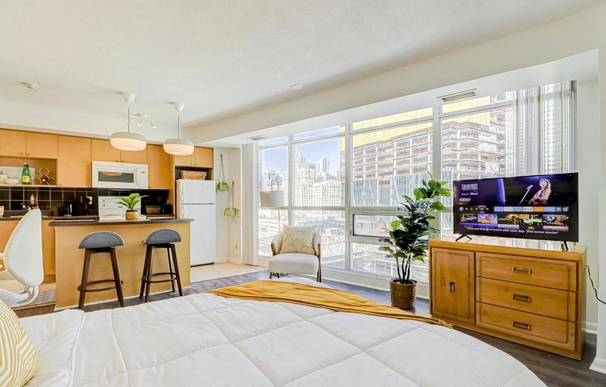 Globalstay Yonge St Condos Торонто Екстериор снимка