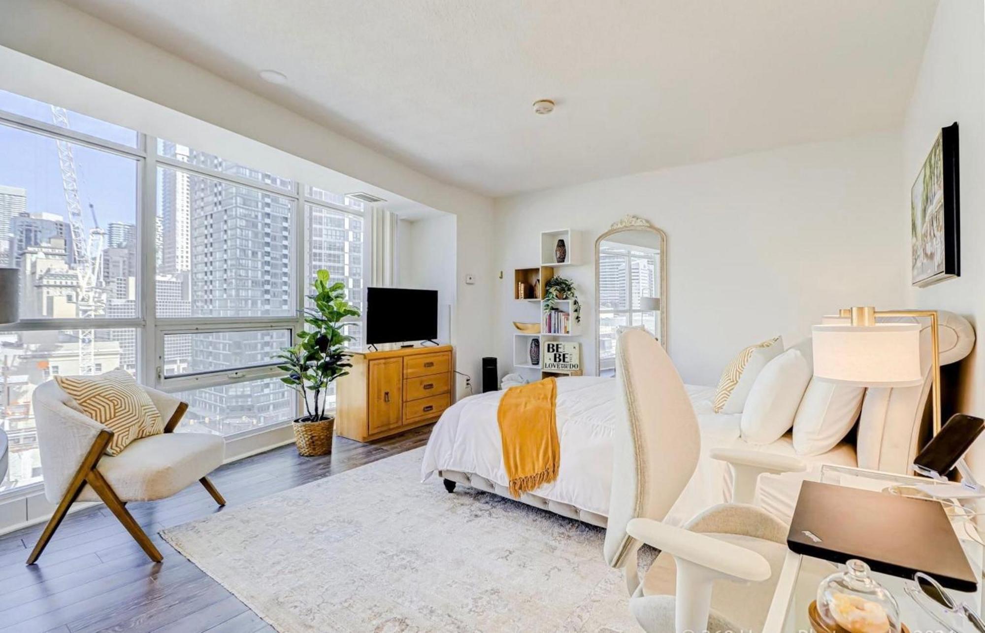 Globalstay Yonge St Condos Торонто Екстериор снимка