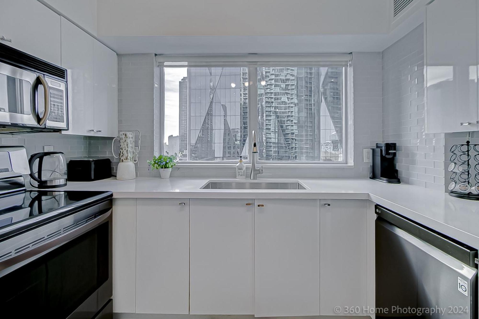 Globalstay Yonge St Condos Торонто Екстериор снимка