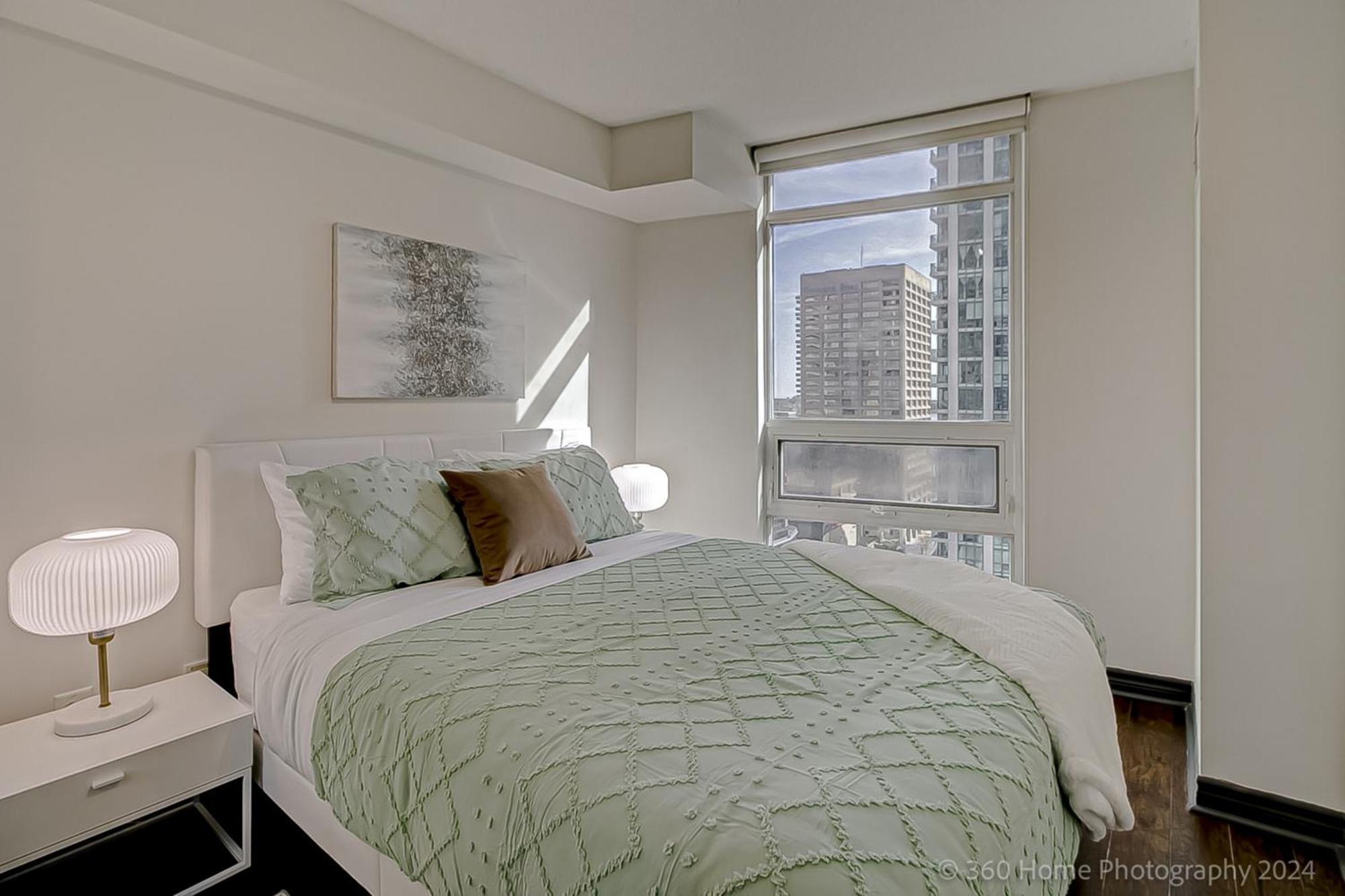 Globalstay Yonge St Condos Торонто Екстериор снимка