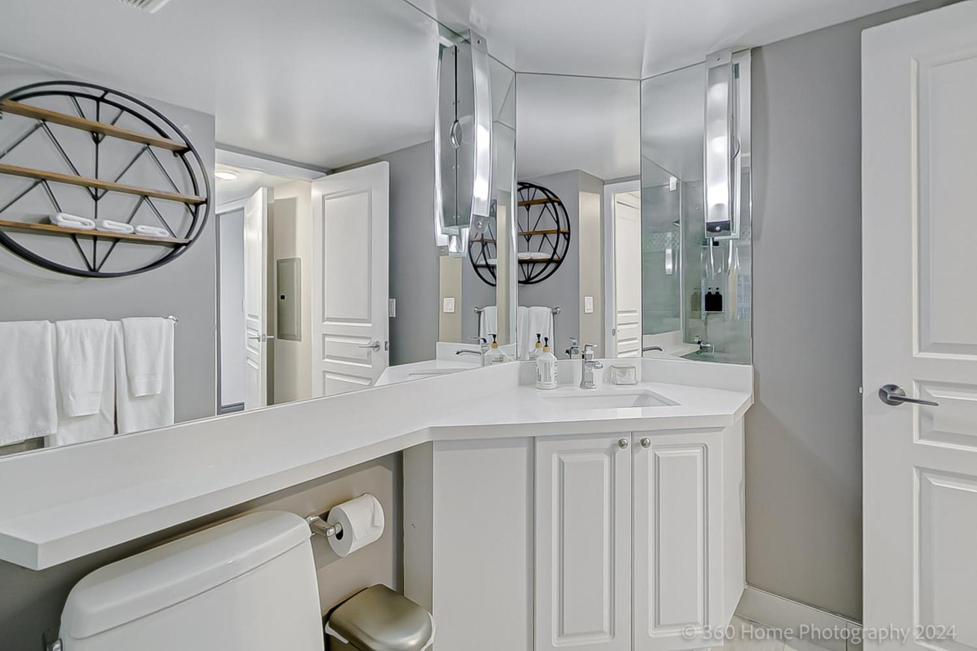 Globalstay Yonge St Condos Торонто Екстериор снимка
